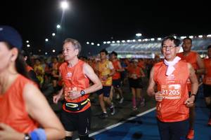 BIB: 217, 21205
                            <button type="button" onclick="openModal(10781062)" class="btn btn-primary btn-sm float-right btn-popup" data-toggle="modal" data-target=".modal-high-quality">
                        <i class="fas fa-shopping-cart"></i> Add to Cart
                    </button>
                                            <button type="button" onclick="isThisMe(10781062, true)" class="btn btn-success btn-sm float-right btn-popup btn-isme hidden" data-toggle="tooltip" data-placement="bottom" title="นี่คือรูปของคุณใช่ไหม คลิกที่นี่เพื่อเอาเข้าอัลบั้ม">
                        <i class="fas fa-plus"></i> Add to album
                    </button>
                    <button type="button" onclick="isThisMe(10781062, false)" class="btn btn-warning btn-sm float-right btn-popup btn-isnotme hidden">
                        <i class="fas fa-ban"></i> Remove from album
                    </button>